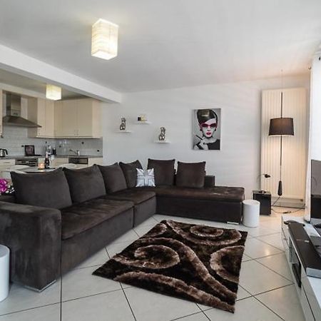 Luxury Penthouse Apartment With 3 Balconies -2 Bedrooms -Petrus View & Parking Luxembourg Exterior photo